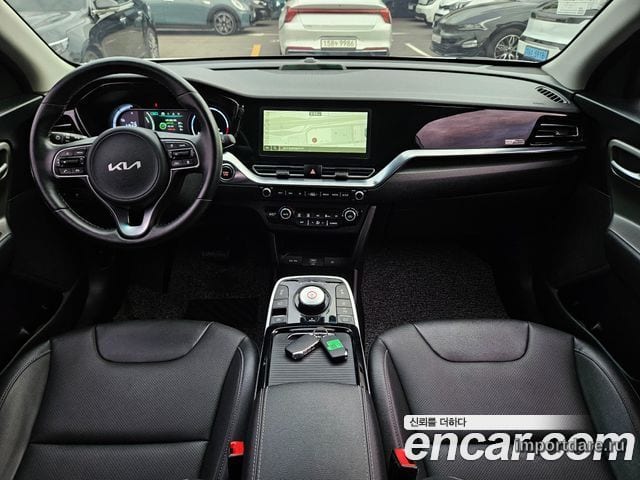 KIA NIRO PLUS 2023 — 68 997 км, серебристый, Корея — под ключ — фото 7