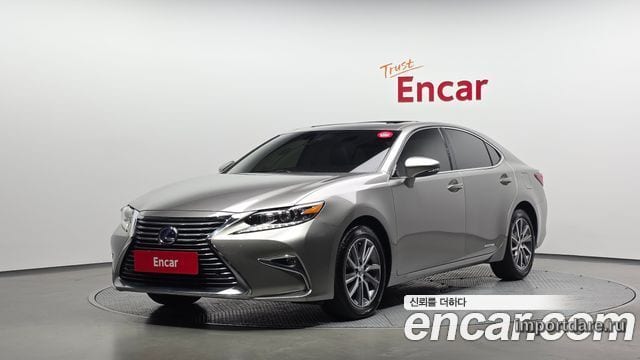 LEXUS ES300H 2017 — 60 573 км, серебристо-серый, Корея — под ключ — фото 1