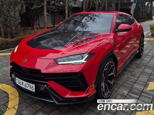 LAMBORGHINI URUS 2023 — 26 000 км, красный, Корея — под ключ — фото 1