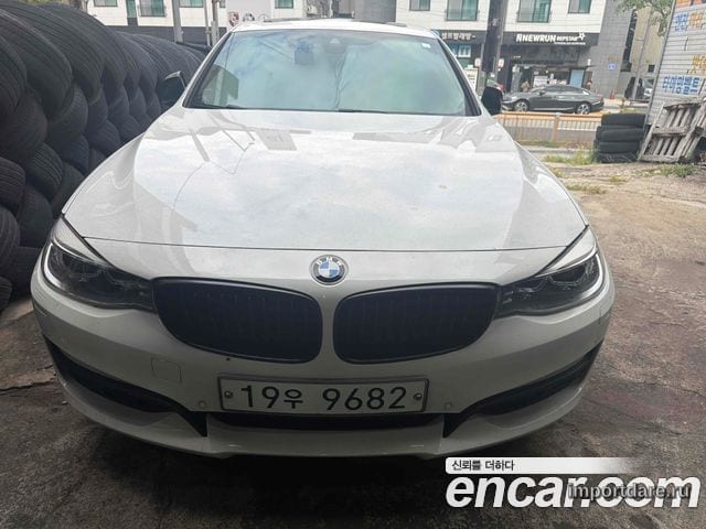 BMW 3 SERIES GT 2015 — 195 000 км, белый, Корея — под ключ — фото 1