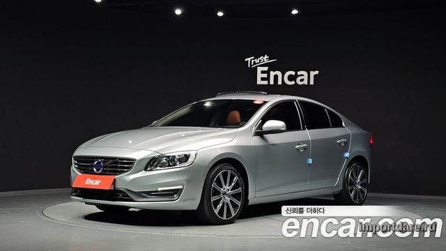 VOLVO S60 2017 — 22 863 км, серебристо-серый, Корея — под ключ — фото 1