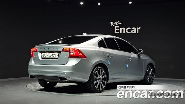 VOLVO S60 2017 — 22 863 км, серебристо-серый, Корея — под ключ — фото 2