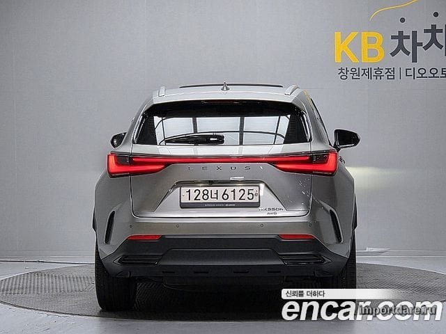 LEXUS NX350H 2023 — 21 862 км, серебристо-серый, Корея — под ключ — фото 4