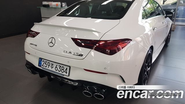 Mercedes-Benz Cla-Class сбоку