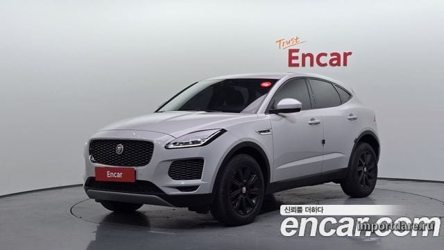 JAGUAR E-PACE 2018 — 147 402 км, серебристо-серый, Корея — под ключ — фото 1