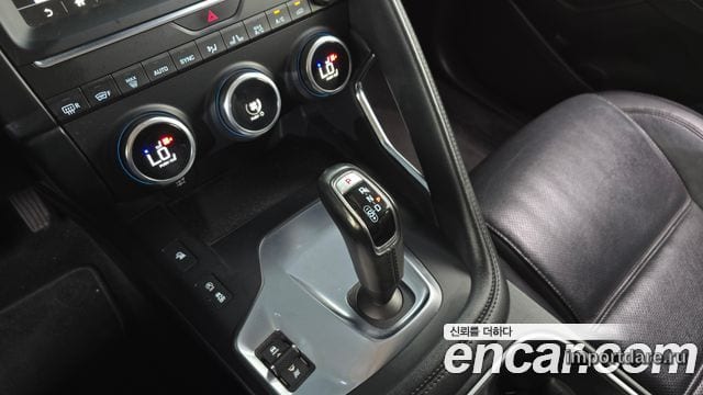 JAGUAR E-PACE 2018 — 147 402 км, серебристо-серый, Корея — под ключ — фото 9