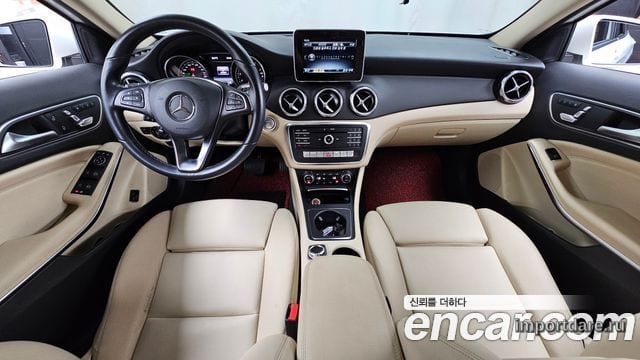MERCEDES-BENZ GLA-CLASS X156 2019 — 134 027 км, белый, Корея — под ключ — фото 7