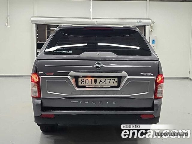 KGM Korando Sports интерьер