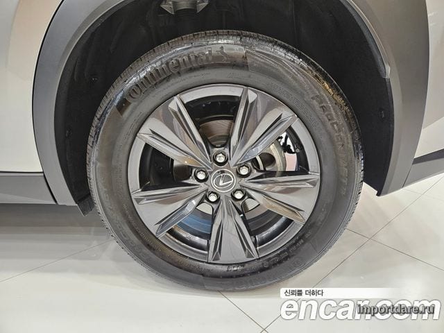 LEXUS UX300H 2026 — 8 934 км, серебристо-серый, Корея — под ключ — фото 5