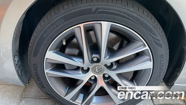 LEXUS IS200T 2017 — 125 000 км, бежевый, Корея — под ключ — фото 5