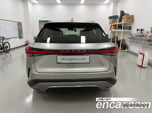 Lexus RX350H сзади