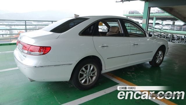 Hyundai Grandeur New Luxury сбоку