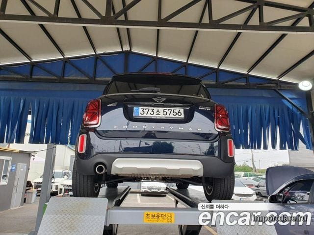 MINI COOPER COUNTRYMAN 2024 — 15 743 км, чёрный, Корея — под ключ — фото 2