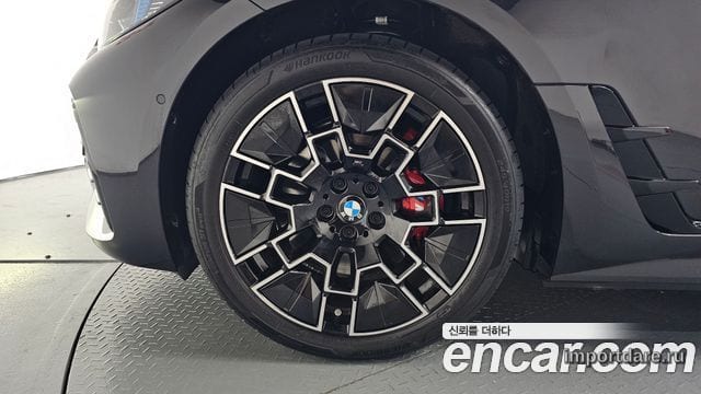 BMW I4 детали