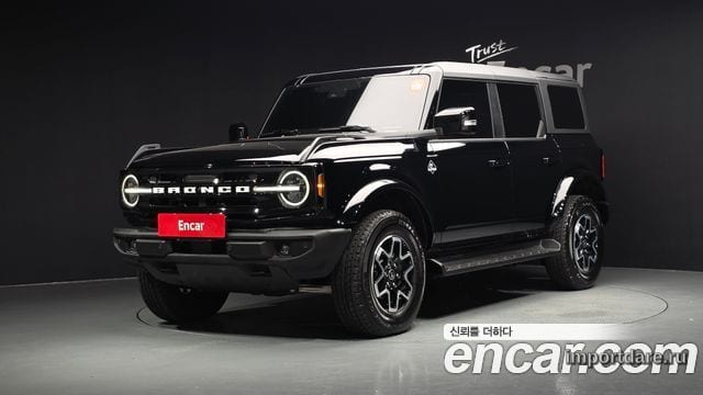 FORD Bronco сзади