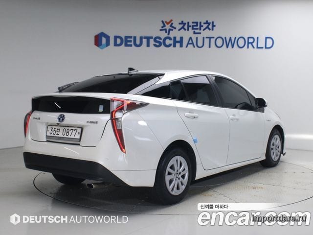 TOYOTA PRIUS 2016 — 127 516 км, белый, Корея — под ключ — фото 2