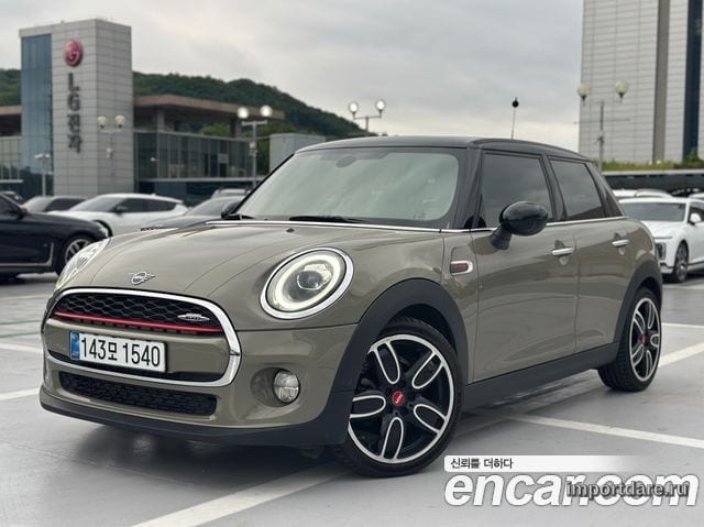 MINI COOPER D 2019 — 40 650 км, светло-золотистый, Корея — под ключ — фото 2