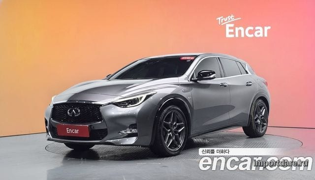 Infiniti Q30 детали