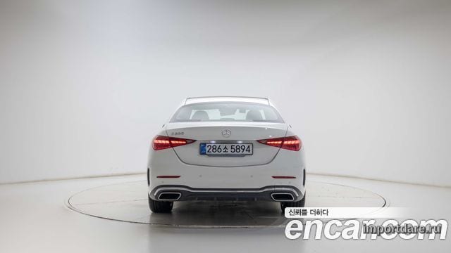 Mercedes-Benz C-Class сзади