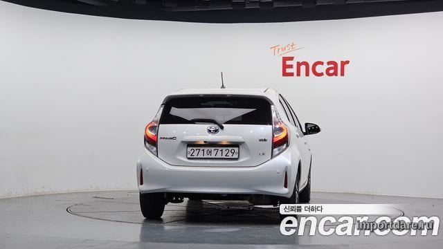 TOYOTA PRIUS C 2019 — 37 106 км, белый, Корея — под ключ — фото 4