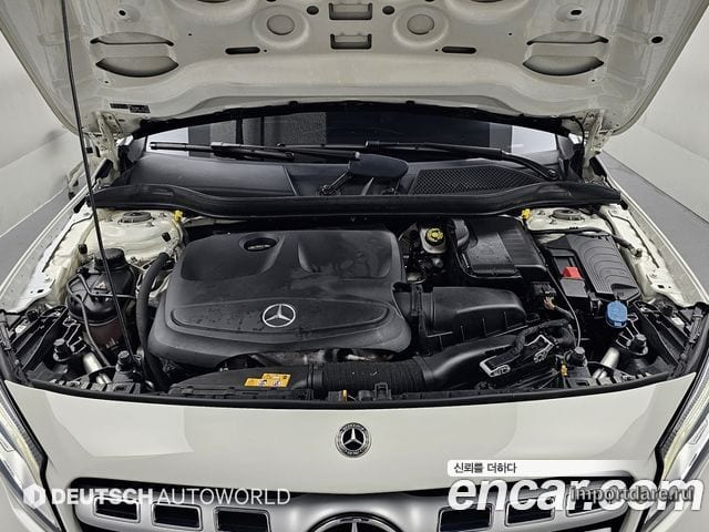 MERCEDES-BENZ GLA-CLASS X156 2019 — 109 061 км, белый, Корея — под ключ — фото 6
