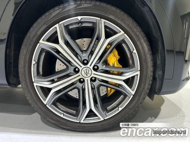 Maserati Levante детали