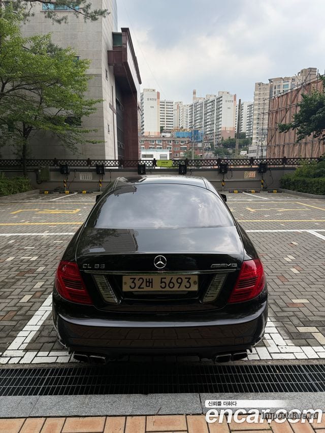 Mercedes-Benz Cl-Class сбоку