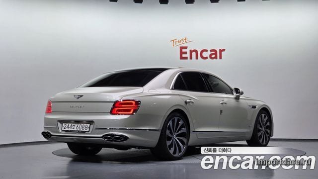BENTLEY FLYING SPUR 2023 — 27 991 км, белый-перламутр, Корея — под ключ — фото 2