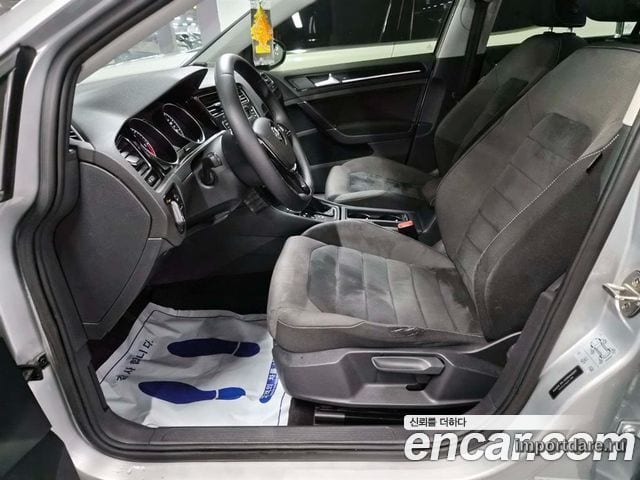 VOLKSWAGEN GOLF 2014 — 180 050 км, серебристо-серый, Корея — под ключ — фото 6