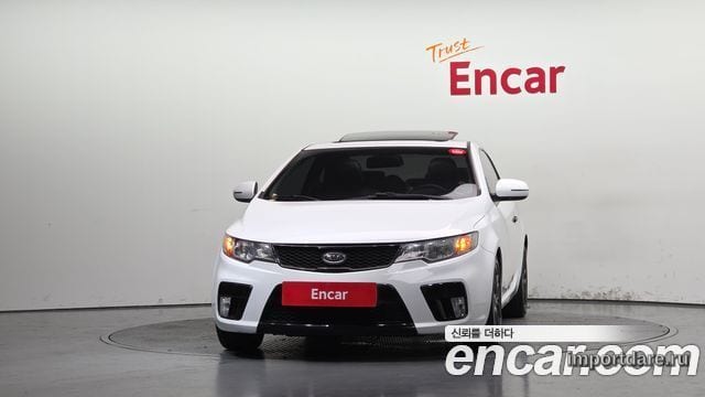 Kia Forte Coupe интерьер