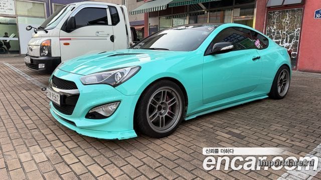 HYUNDAI GENESIS COUPE 2012 — 174 000 км, белый, Корея — под ключ — фото 1
