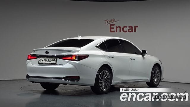 Lexus ES300h 2026