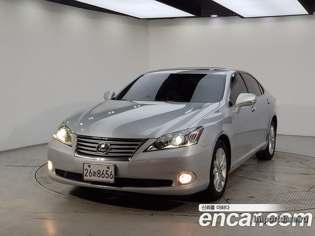 LEXUS ES350 2011 — 188 409 км, серебристый, Корея — под ключ — фото 1