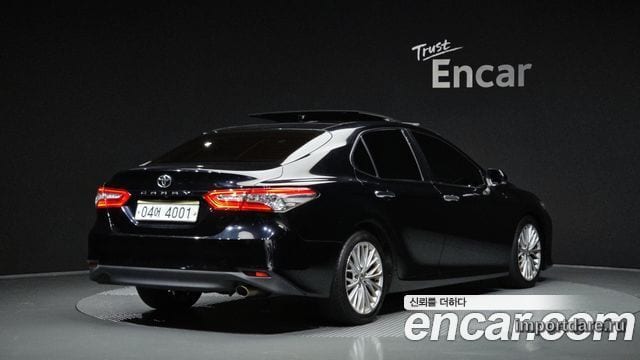 TOYOTA CAMRY 2018 — 119 956 км, чёрный, Корея — под ключ — фото 1