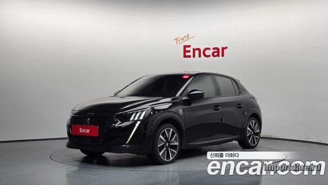 Peugeot e-208 2022