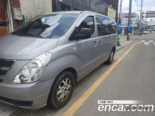 HYUNDAI GRAND STAREX 2014 — 231 990 км, серебристый, Корея — под ключ — фото 1
