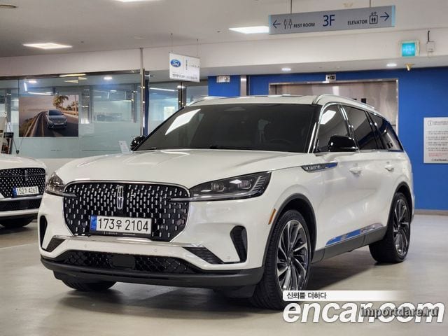 Lincoln Aviator 2025