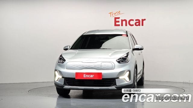 KIA NIRO PLUS 2023 — 115 339 км, серебристый, Корея — под ключ — фото 3