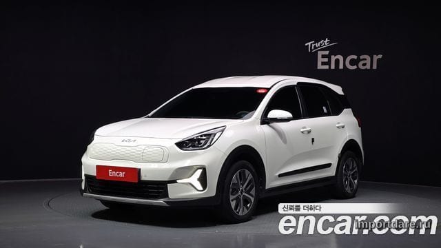 KIA NIRO PLUS 2023 — 57 438 км, белый, Корея — под ключ — фото 1