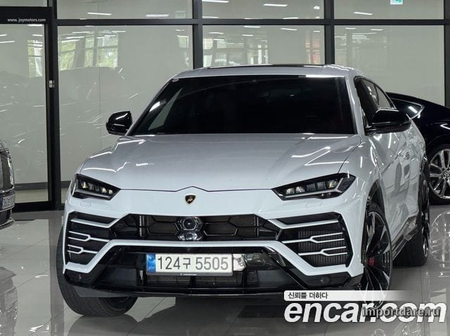 LAMBORGHINI URUS 2021 — 54 000 км, белый, Корея — под ключ — фото 1