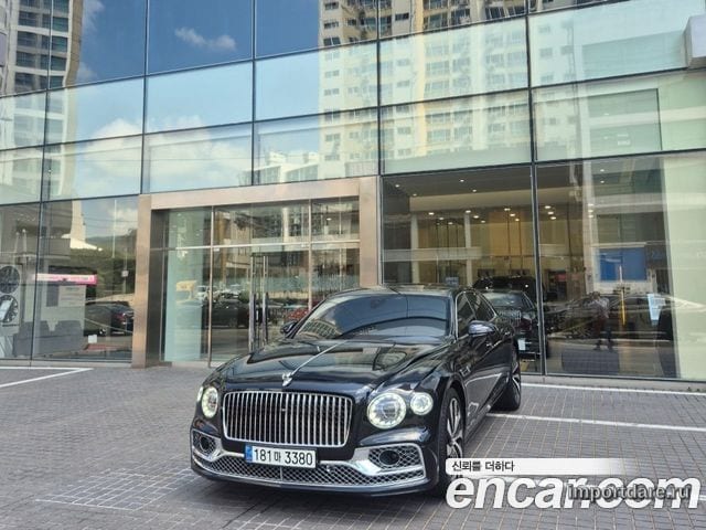 BENTLEY FLYING SPUR 2023 — 55 200 км, чёрный, Корея — под ключ — фото 1