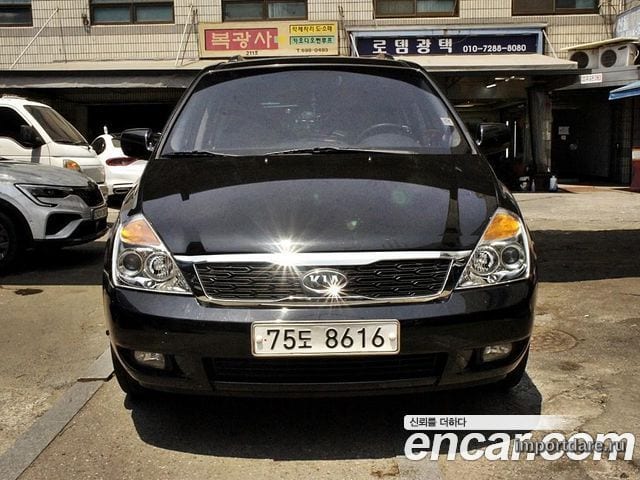 Kia Grand Carnival 2009