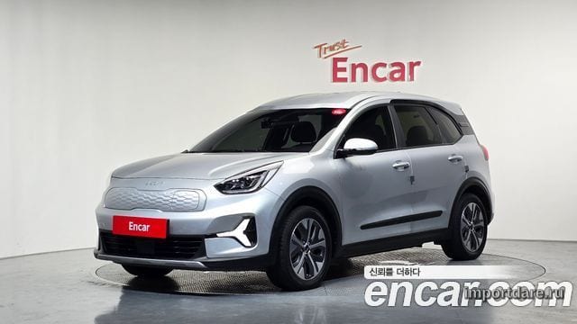 KIA NIRO PLUS 2023 — 55 138 км, серебристый, Корея — под ключ — фото 1
