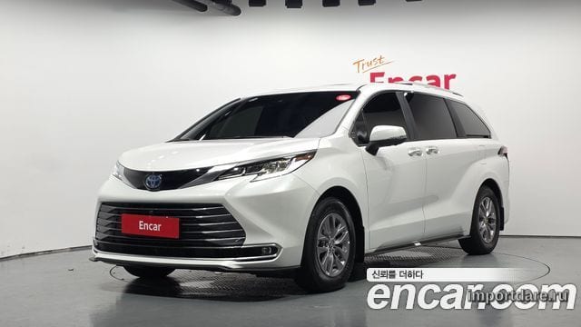 Toyota Sienna 2025