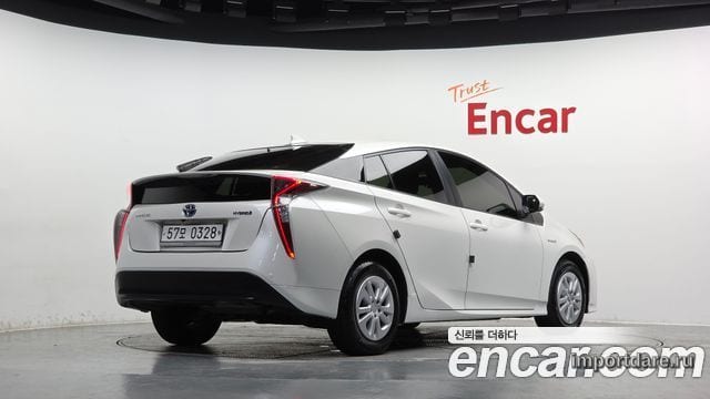TOYOTA PRIUS 2017 — 50 505 км, белый, Корея — под ключ — фото 2