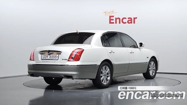 Kia Opirus Premium сбоку
