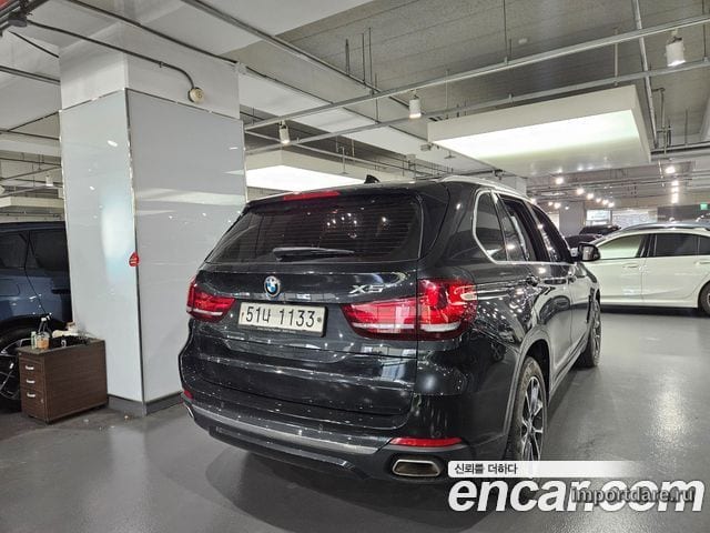 BMW X5 2018 — 290 000 км, чёрный, Корея — под ключ — фото 3