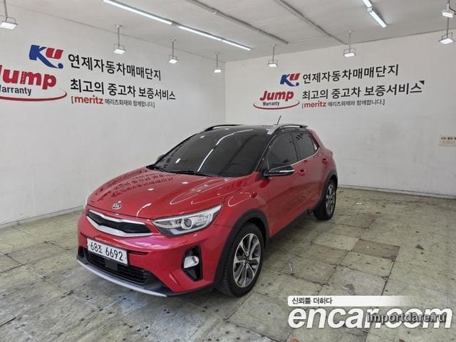 KIA STONIC 2018 — 84 562 км, красный, Корея — под ключ — фото 1