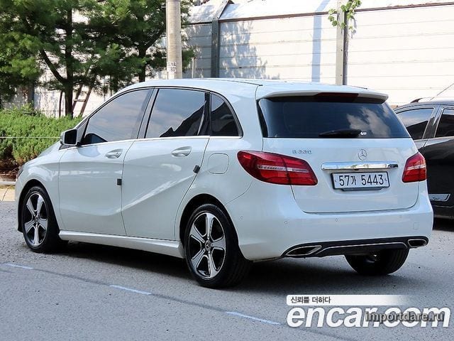 MERCEDES-BENZ B-CLASS W246 2018 — 89 747 км, белый, Корея — под ключ — фото 2