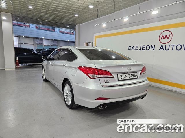HYUNDAI I40 SALOON 2013 — 210 389 км, серебристый, Корея — под ключ — фото 3